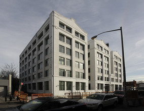 55 Hope Street in Brooklyn, NY - Foto de edificio - Building Photo