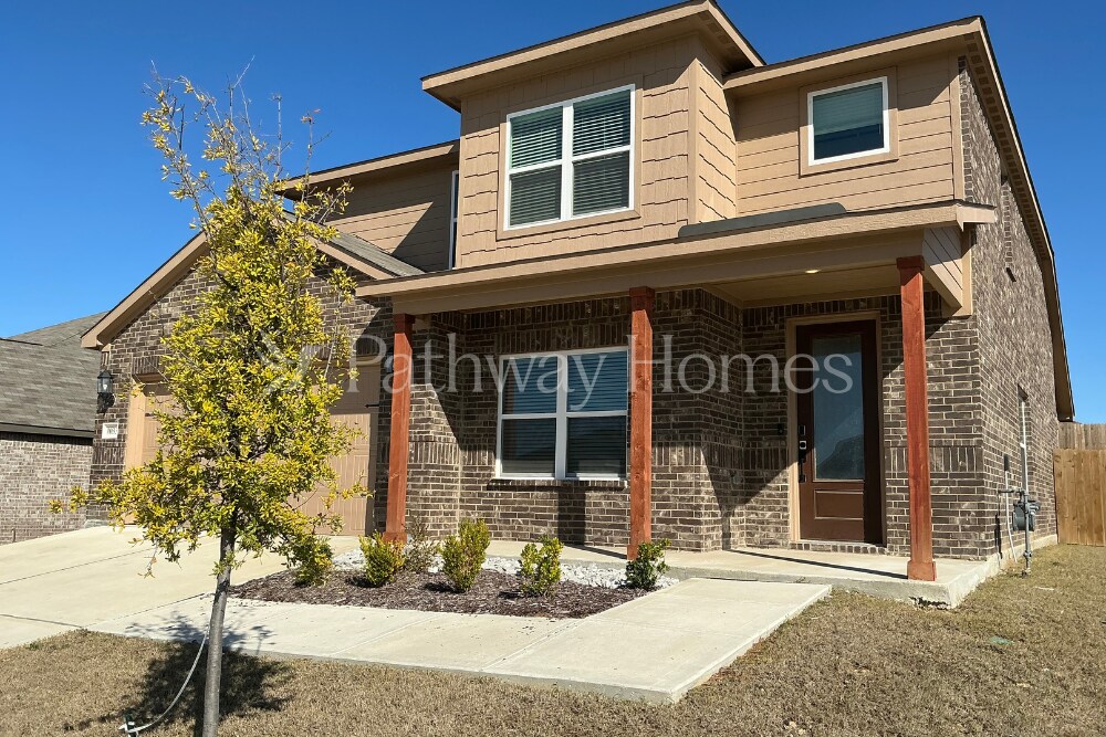 1033 Sleepy Owl Ln in Fort Worth, TX - Building Photo