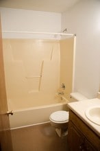 Trac II Apartments at JSU Rentals in Jacksonville, AL - Building Photo - Interior Photo