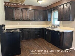 2013 Epperly Dr in Del City, OK - Building Photo - Building Photo