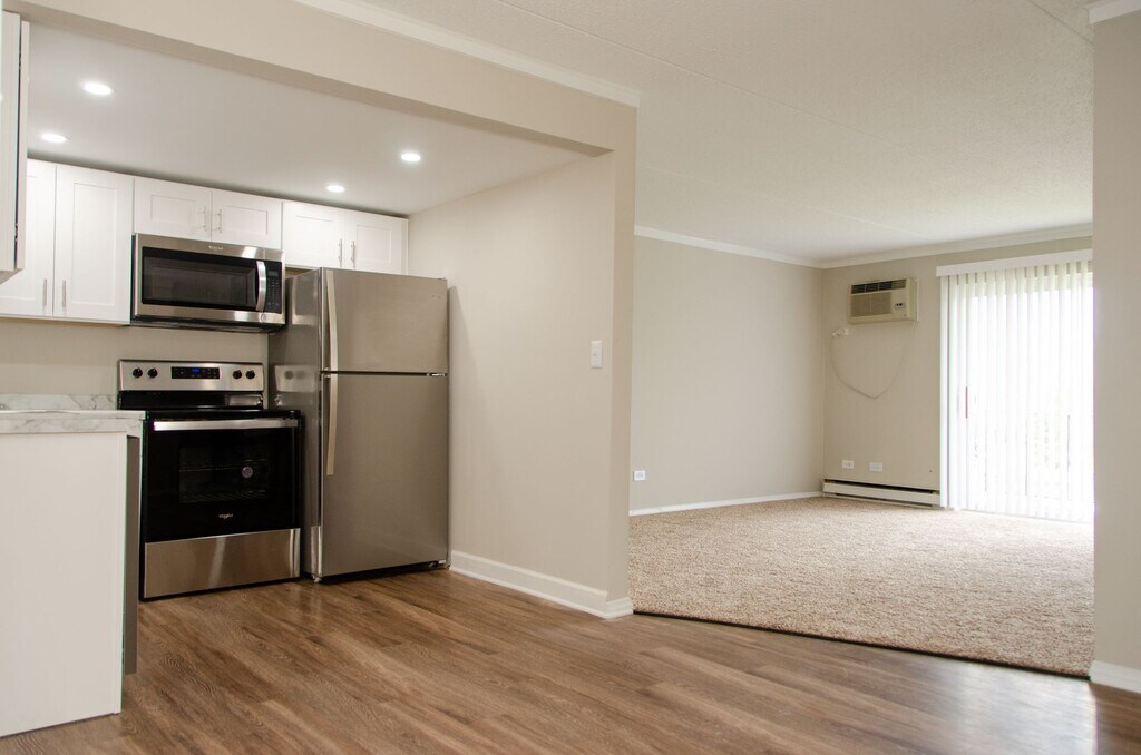 Medinah Terrace of Itasca Apartments in Itasca, IL