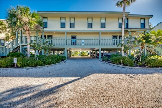 property at 16640 Bocilla Island Club Dr