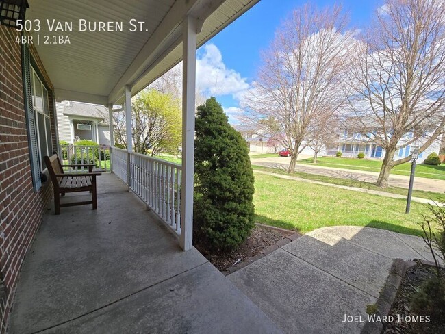 503 Van Buren St in Savoy, IL - Building Photo - Building Photo