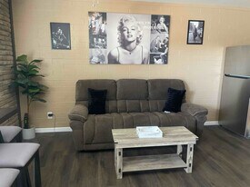 455 Moser Ave in Bullhead City, AZ - Building Photo