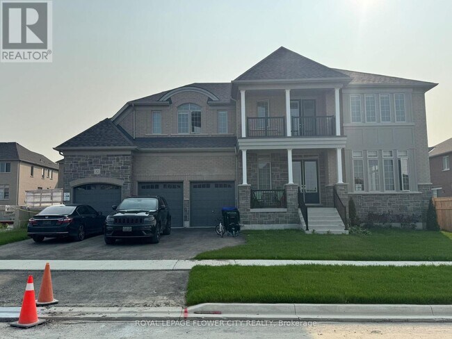 property at 32 Twinleaf Cres