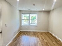 318 Rindge Ave, Unit 212 in Cambridge, MA - Building Photo - Building Photo