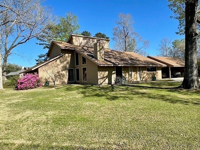 8523 Briarwood Pl in Baton Rouge, LA - Building Photo - Building Photo