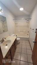 309 Ash Ct, Unit A in Dekalb, IL - Building Photo - Building Photo