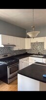 2707 N Kimball Ave, Unit 2 in Chicago, IL - Building Photo