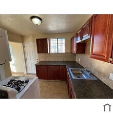 1939 W 35th St in Los Angeles, CA - Building Photo - Building Photo