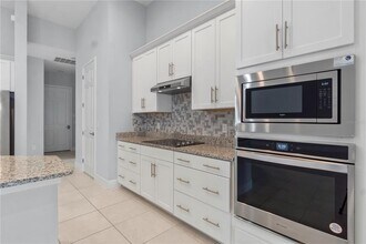 2320 Symphony Cir in St. Cloud, FL - Building Photo - Building Photo