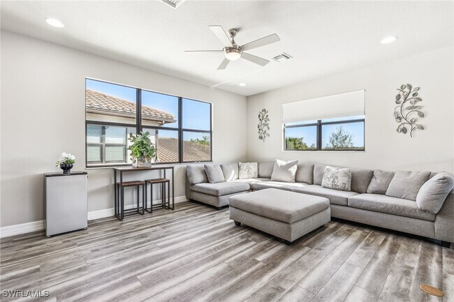 property at 4641 Azalea Dr