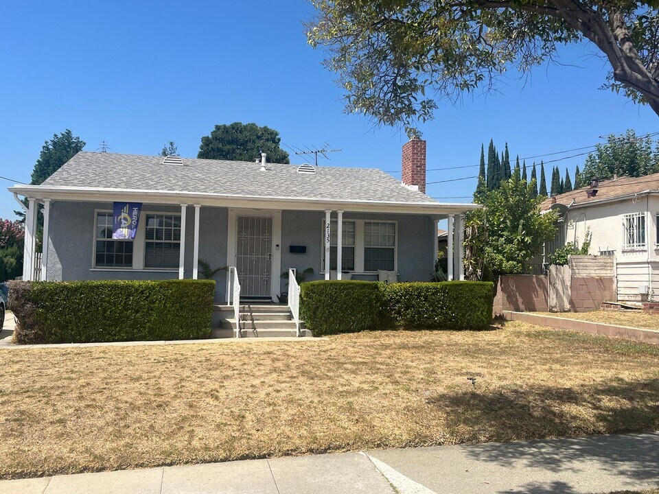 2135 S Curtis Ave in Alhambra, CA - Building Photo
