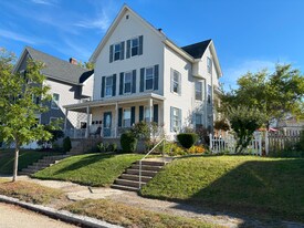 293 Walnut St in Manchester, NH - Building Photo