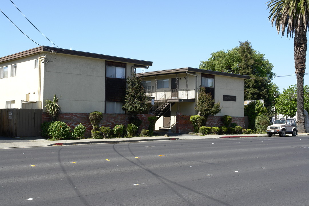 1336 Maple St in Redwood City, CA - Building Photo