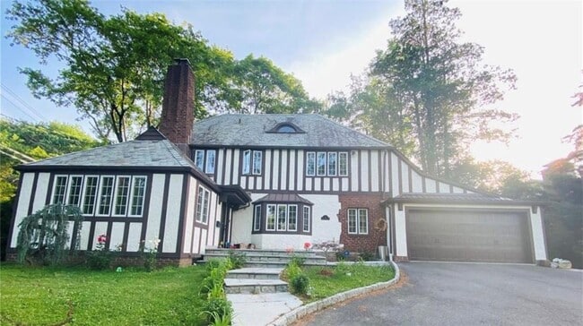 property at 2 Wynmor Rd