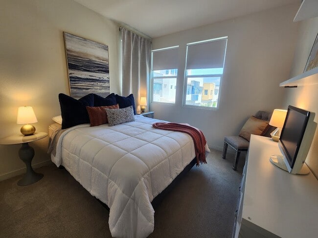 2006 Foxtrot Loop, Unit Room for Rent in Chula Vista, CA - Building Photo - Building Photo