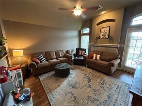 2824 Silver Oak Dr in College Station, TX - Building Photo - Building Photo