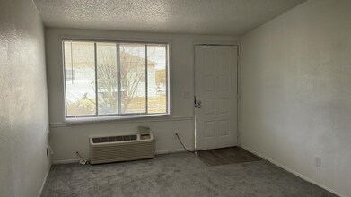 33305 Ryan Dr-Unit -117 in Leesburg, FL - Building Photo - Building Photo