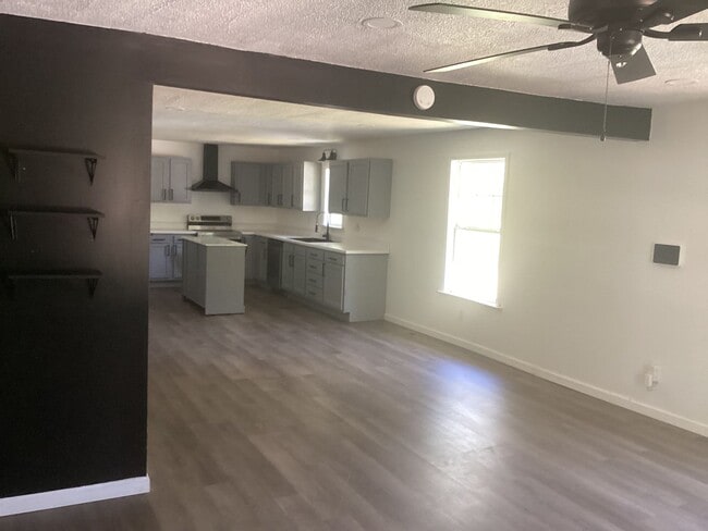 2540 Ewing Ave in Gadsden, AL - Building Photo - Building Photo