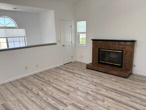 1721 Arlington Ave, Unit Arlington upstairs in Torrance, CA - Foto de edificio - Building Photo