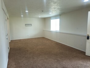 9658 W Heather Rd in Pocatello, ID - Building Photo - Building Photo