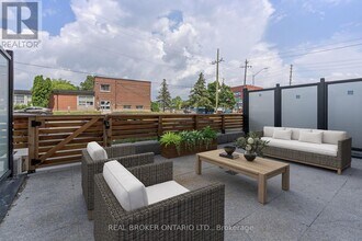 8188 Yonge St in Vaughan, ON - Building Photo - Building Photo
