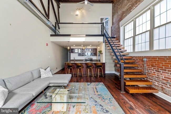 property at 1301 N Front St