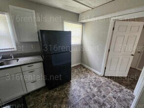 1653 N Erie Ave in Wichita, KS - Building Photo - Building Photo