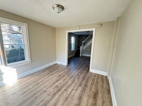 815 N Silk St in Allentown, PA - Building Photo - Building Photo