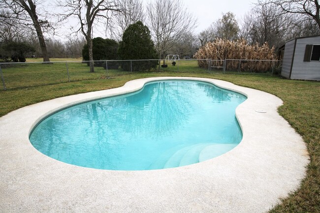 property at 1310 S Caney Trails Dr