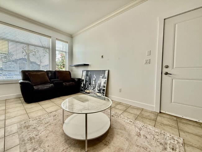 13275-13290 90 Ave in Surrey, BC - Building Photo - Building Photo