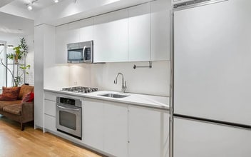 172 E 73rd St, Unit 6 in New York, NY - Building Photo - Building Photo