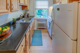 Schuyler Place in Menands, NY - Building Photo - Building Photo