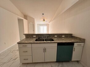 3606 SW 7th Pl in Cape Coral, FL - Building Photo - Building Photo