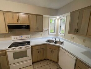 1608 S Highland Ave in Bloomington, IN - Building Photo - Building Photo