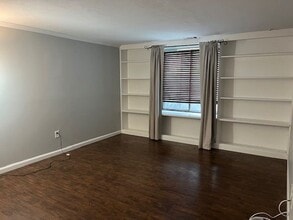 158 Skyline Dr in Coram, NY - Building Photo - Building Photo