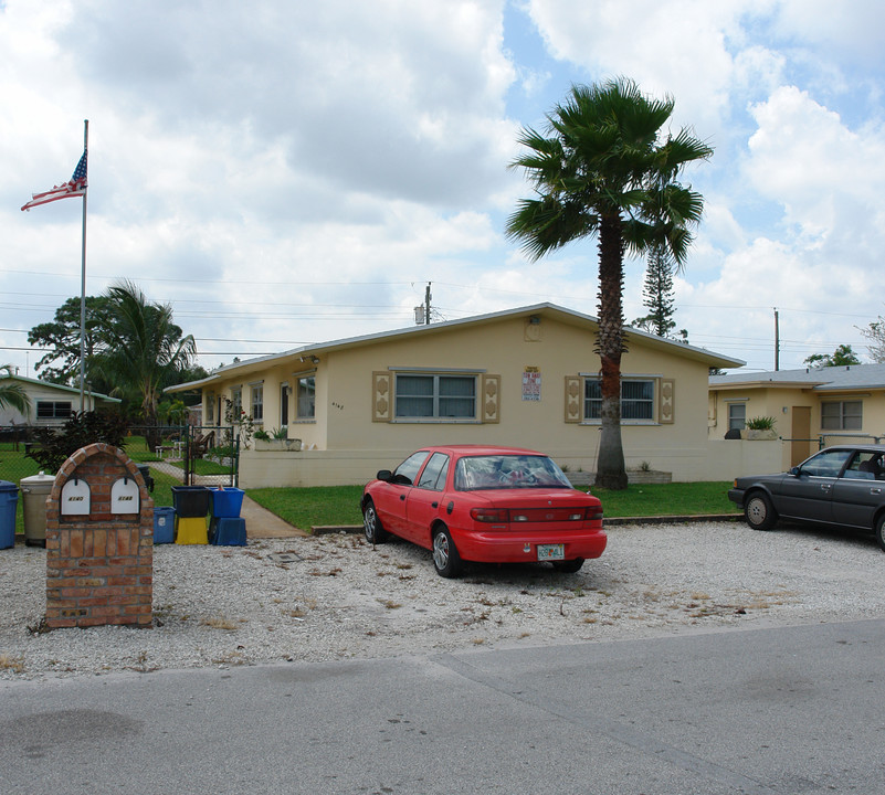 4140-4156 SW 22nd St in Fort Lauderdale, FL - Building Photo