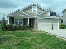 115 Trail Ridge Way in Hendersonville, TN - Building Photo