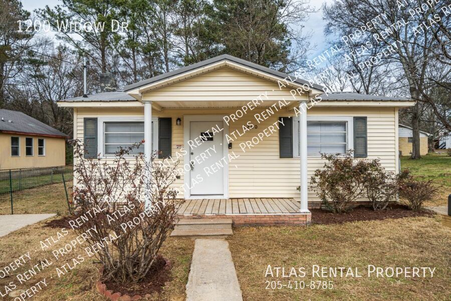 1200 Widow Dr in Athens, AL - Building Photo