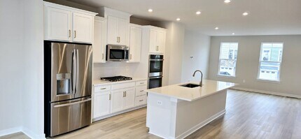 24148 Thurso Sq in Sterling, VA - Building Photo - Building Photo