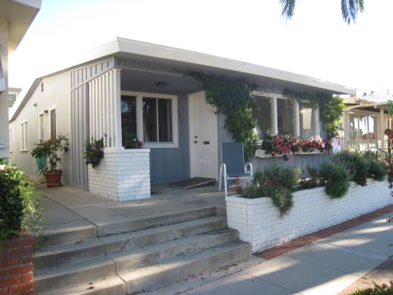 308 Marguerite Ave in Corona Del Mar, CA - Building Photo