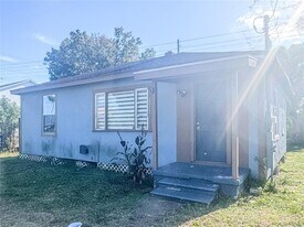 2017 Hemlock St in Tampa, FL - Building Photo