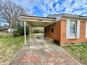 3594 W Sutton Dr in Memphis, TN - Building Photo - Building Photo
