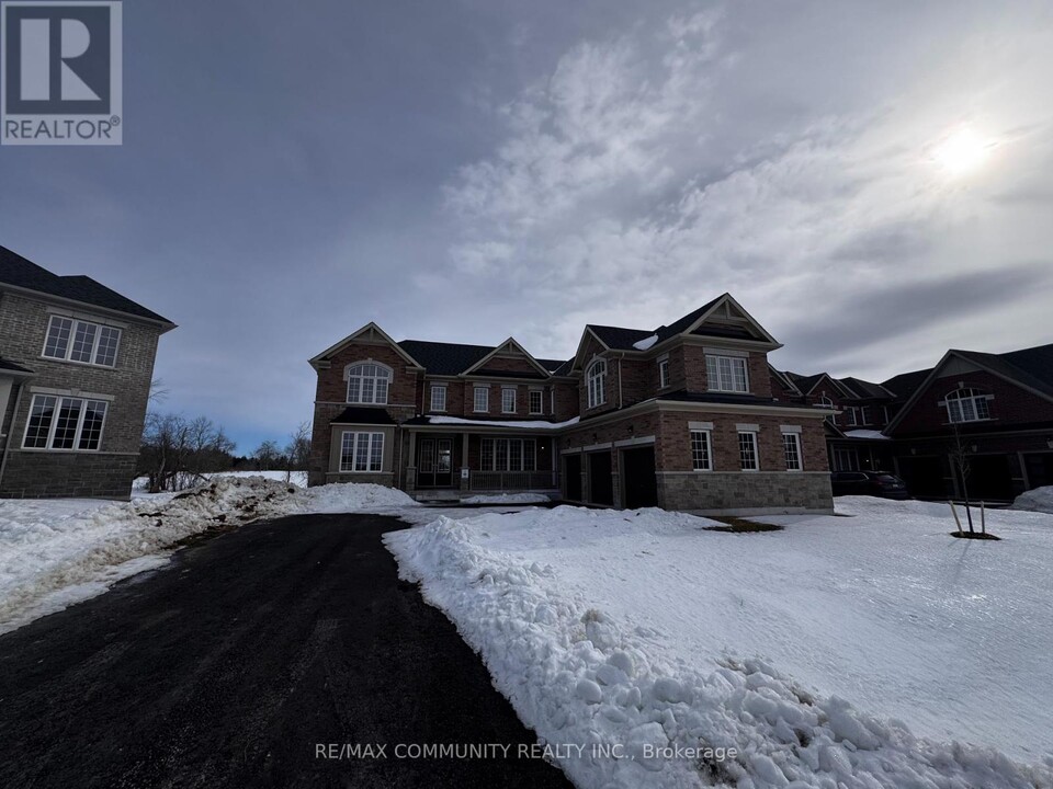 92 Golden Mdws Dr in Peterborough, ON - Building Photo