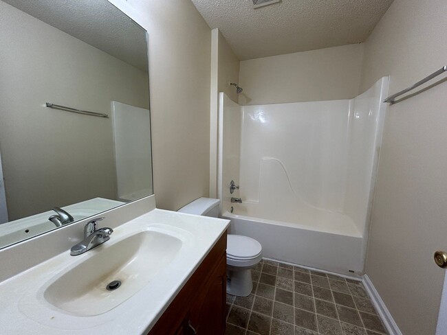 1804 Cedar Shoals Dr in Athens, GA - Building Photo - Building Photo