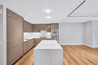 1781 N Pierce St in Arlington, VA - Building Photo - Building Photo