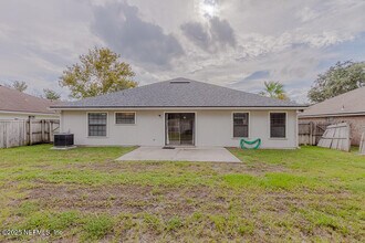 4393 Pebble Brook Dr in Jacksonville, FL - Building Photo - Building Photo