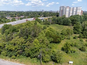 The Cedars in Toronto, ON - Building Photo - Building Photo