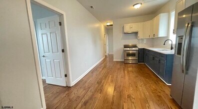 222 S Rhode Island Ave in Atlantic City, NJ - Building Photo - Building Photo